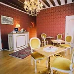Correr Guest house 3*