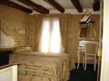 Vendégház Correr 3*